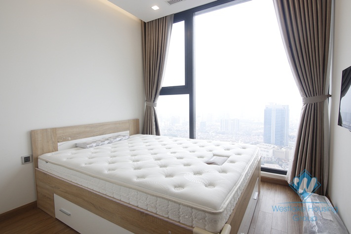 High floor furnished two bedrooms for rent in Vinhome Metropolis, Ba Dinh district, Ha Noi
